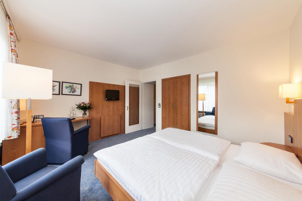 Hotel Drei Kronen Elmshorn Pokoj fotografie